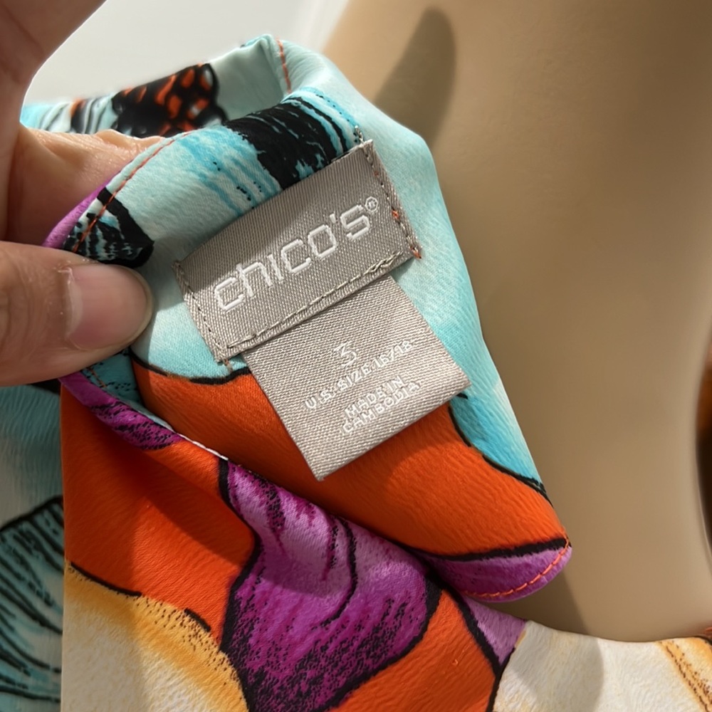 Chico’s - Picture 3 of 3